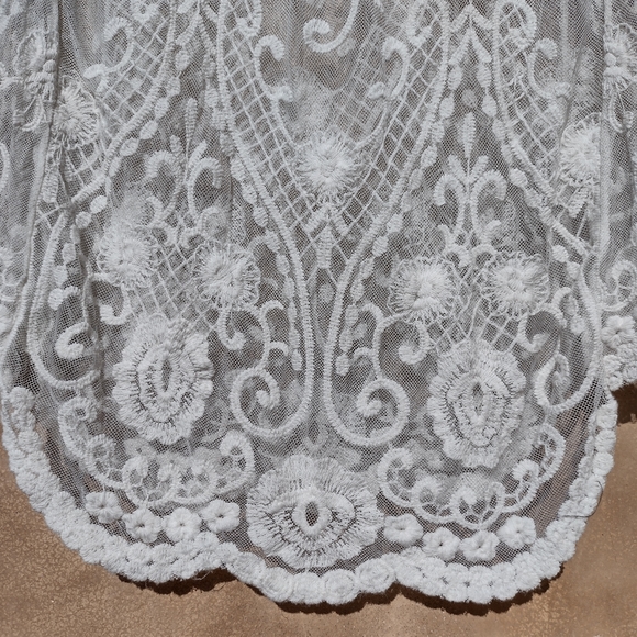 Crochet lace bathing suit cover - Picture 4 of 4